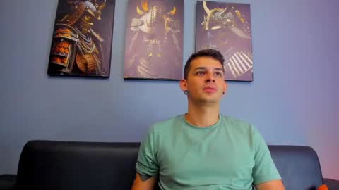 Snapshot of damian__oliver chatting on 02.13.25 Damian Oliver online show from 02.13.25