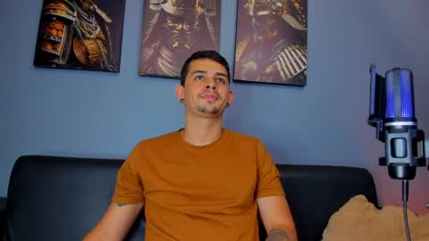 Snapshot of damian__oliver chatting on 02.24.25 Damian Oliver online show from 02.24.25