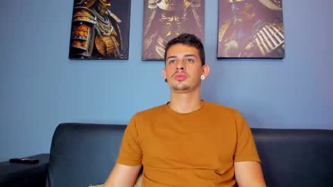 Snapshot of damian__oliver chatting on 02.24.25 Damian Oliver online show from 02.24.25