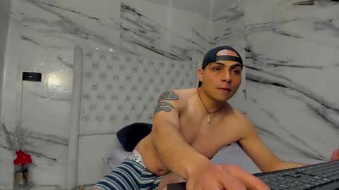 Snapshot of damian_and_tiana chatting on 03.04.25 damian_and_tiana online show from 03.04.25