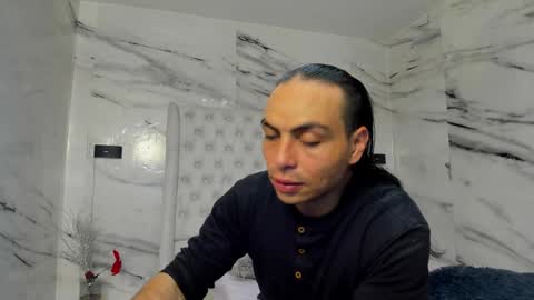 Snapshot of damian_and_tiana chatting on 03.08.25 damian_and_tiana online show from 03.08.25