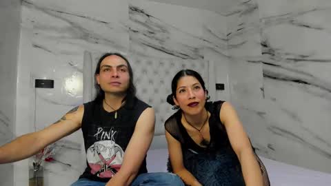 Snapshot of damian_and_tiana chatting on 03.11.25 damian_and_tiana online show from 03.11.25