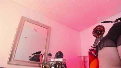 damian_rock_ online show from 10.31.25