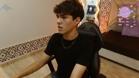 Snapshot of damian_tay chatting on 04.09.26 damian_tay online show from 04.09.26