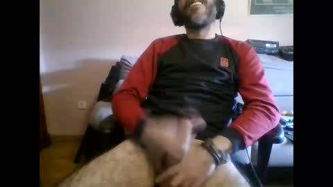 Snapshot of damianour chatting on 02.19.25 damianour online show from 02.19.25