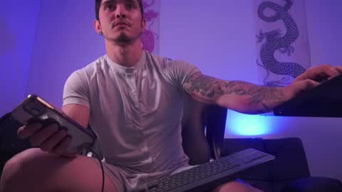 insta damn8   --------  online show from 01.21.25