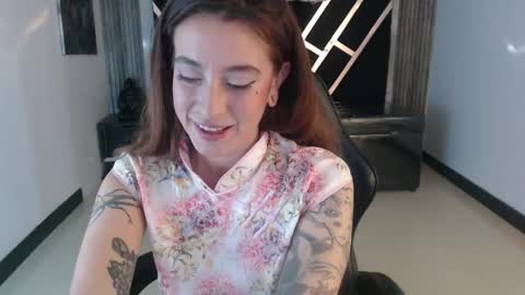 Snapshot of damiaoshun_ch chatting on 06.01.26 Damia online show from 06.01.26