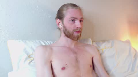 Snapshot of damien_diamond chatting on 01.11.25 damien_diamond online show from 01.11.25