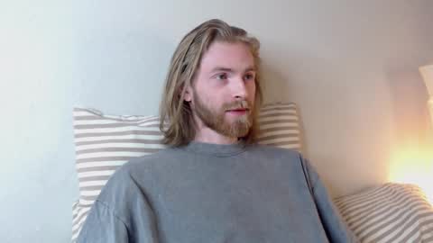 Snapshot of damien_diamond chatting on 03.07.25 damien_diamond online show from 03.07.25