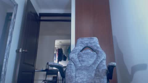 dammuscle online show from 11.17.25