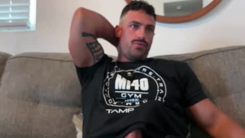 Snapshot of damnimhandsome25 chatting on 11.08.25 Clyde online show from 11.08.25