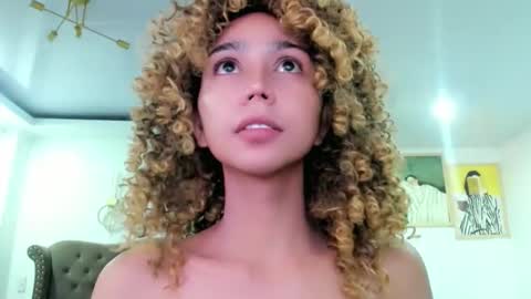 Snapshot of damnperfectxx chatting on 09.10.25 damnperfectxx online show from 09.10.25