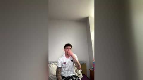 damo111694 online show from 03.20.26