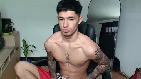 Snapshot of damon_333 chatting on 11.24.25 Damon online show from 11.24.25