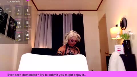 Snapshot of damselinmistress chatting on 01.26.25 Alessandra online show from 01.26.25