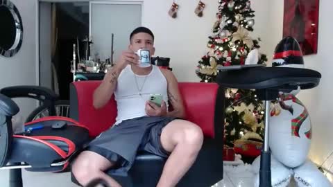 Snapshot of damyan_2003 chatting on 12.03.24 damyan_2003 online show from 12.03.24