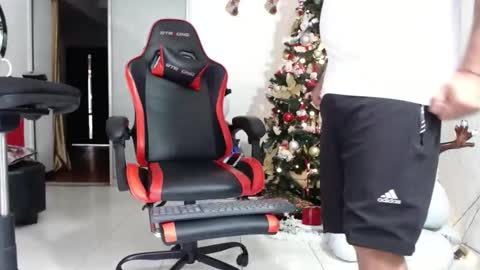 Snapshot of damyan_2003 chatting on 12.04.24 damyan_2003 online show from 12.04.24