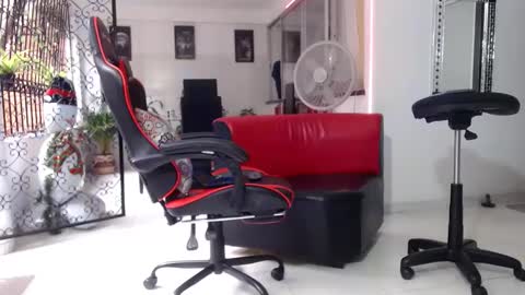 Snapshot of damyan_2003 chatting on 01.03.25 damyan_2003 online show from 01.03.25