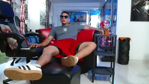 Snapshot of damyan_2003 chatting on 10.07.25 damyan_2003 online show from 10.07.25