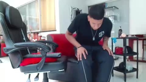 Snapshot of damyan_2003 chatting on 11.20.25 damyan_2003 online show from 11.20.25