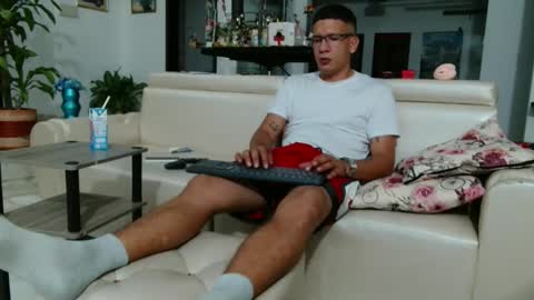 Snapshot of damyan_2003 chatting on 03.08.26 damyan_2003 online show from 03.08.26