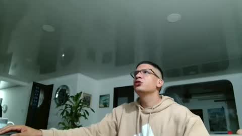 Snapshot of damyan_2003 chatting on 03.08.26 damyan_2003 online show from 03.08.26