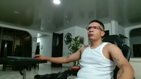 Snapshot of damyan_2003 chatting on 03.16.26 damyan_2003 online show from 03.16.26