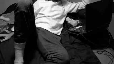 Snapshot of dan_blackburn chatting on 11.11.25 Dan Blackburn online show from 11.11.25