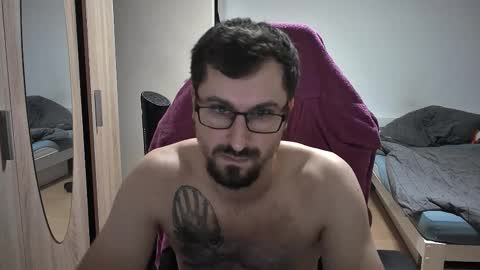 King Dan online show from 09.24.25