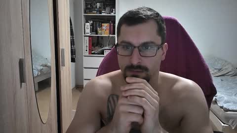 King Dan online show from 10.25.25