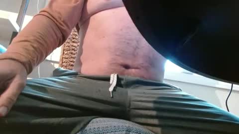 Snapshot of dan_va chatting on 12.18.25 Dan online show from 12.18.25