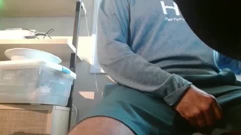 Snapshot of dan_va chatting on 12.21.25 Dan online show from 12.21.25