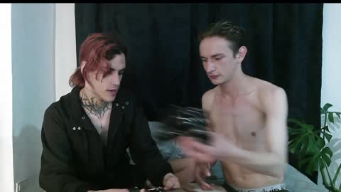 Snapshot of dan_yagami chatting on 12.25.24 Dan and Noah online show from 12.25.24