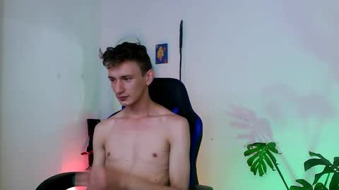 Snapshot of dan_yagami chatting on 09.25.25 Dan and Noah online show from 09.25.25