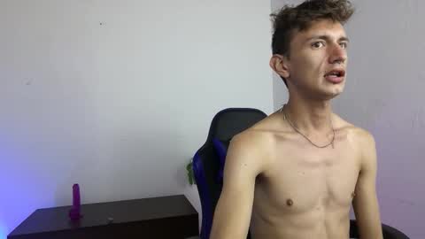 Snapshot of dan_yagami chatting on 10.26.25 Dan and Noah online show from 10.26.25