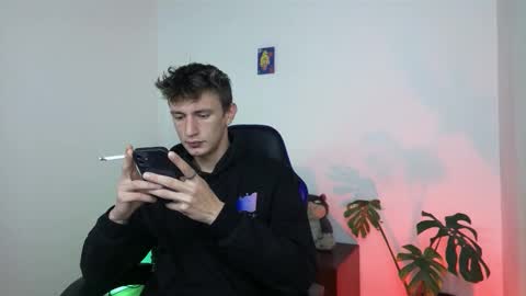 Snapshot of dan_yagami chatting on 11.04.25 Dan and Noah online show from 11.04.25