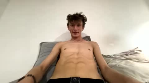 Snapshot of dan_yagami chatting on 12.21.25 Dan and Noah online show from 12.21.25