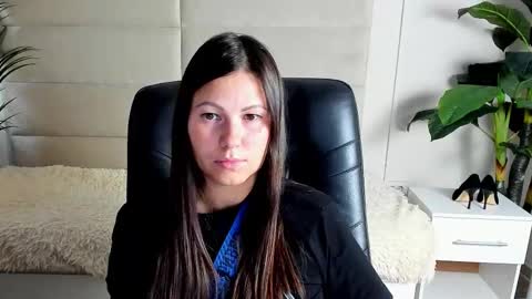 Snapshot of dana_dom chatting on 10.27.25 Dana Dom online show from 10.27.25