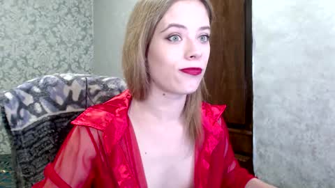 Snapshot of dana_smilex chatting on 10.22.25 Dana SmileX online show from 10.22.25