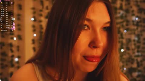 Snapshot of dance_with_lisa_ chatting on 12.18.25 Di online show from 12.18.25