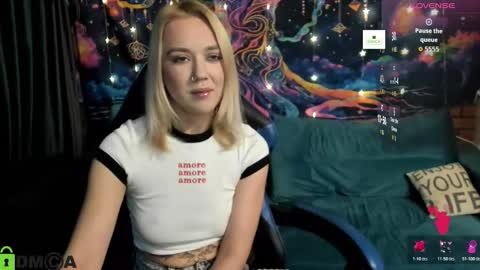 Snapshot of dances_queen chatting on 02.09.26 dances_queen online show from 02.09.26