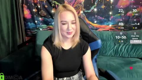 dances_queen online show from 04.04.26