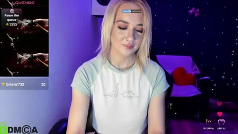 dances_queen online show from 06.19.26