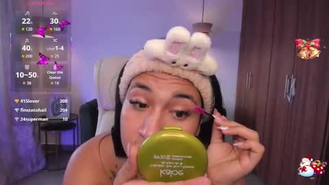 Snapshot of dandara_thompsson chatting on 10.19.25 Dandara online show from 10.19.25