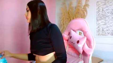 Danella Houston online show from 07.08.26