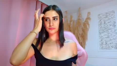 Danella Houston online show from 07.12.26