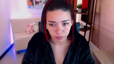 Veronica online show from 04.25.26