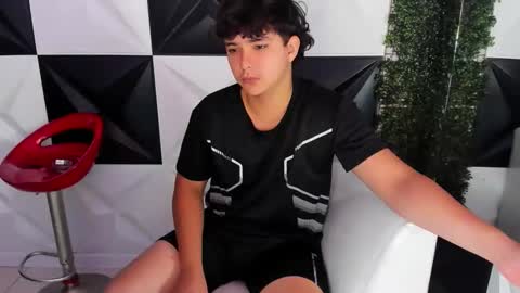 Snapshot of dani_cumboy chatting on 10.30.25 dani_cumboy online show from 10.30.25