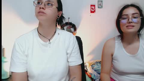 Snapshot of dani_jocelyn chatting on 01.02.25 dani y jocelyn online show from 01.02.25
