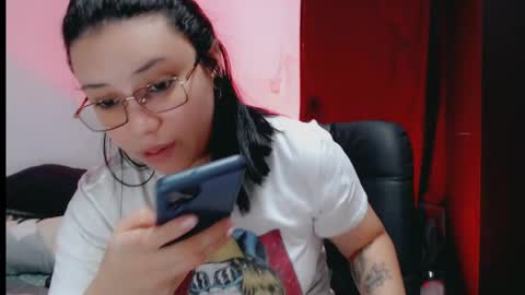 Snapshot of dani_jocelyn chatting on 01.21.25 dani y jocelyn online show from 01.21.25